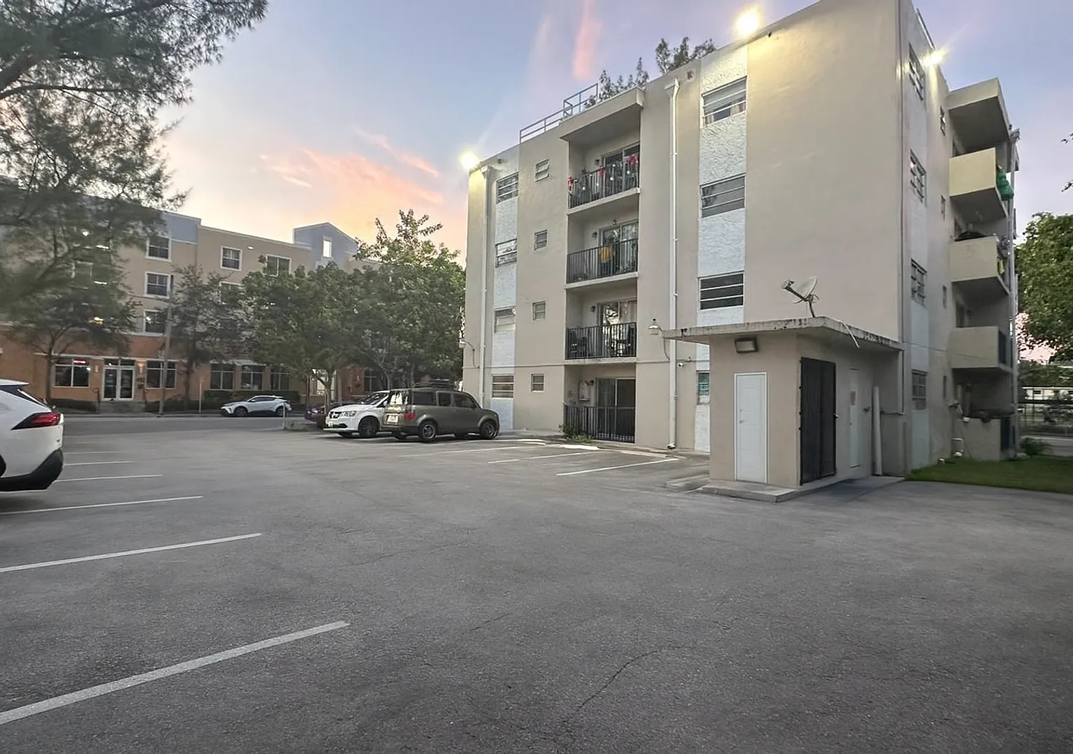 409 SW 8 AVE | Little Havana (East Little Havana) — Photo 4