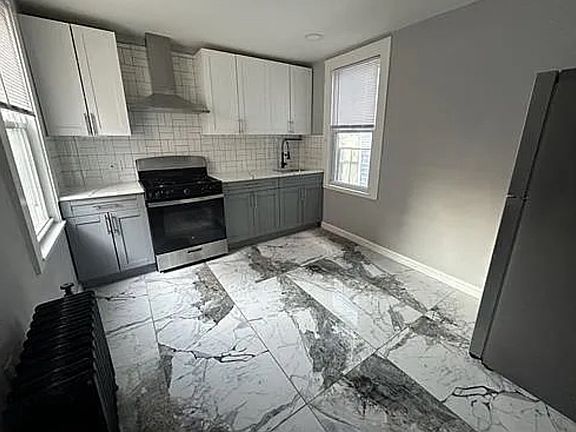 2nd image of 86 Irving St APT 1