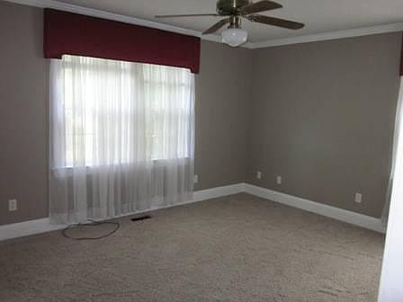 3rd image of 403 Greenwood Dr