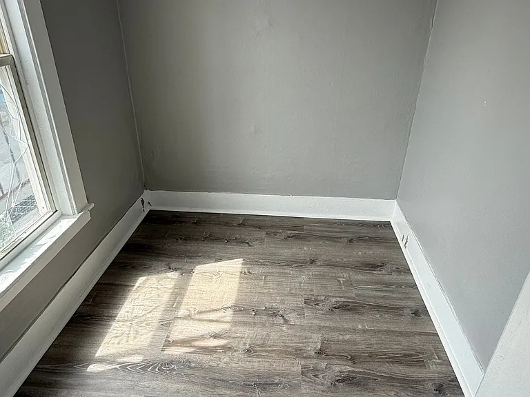 106 Vine St #2 — Photo 14