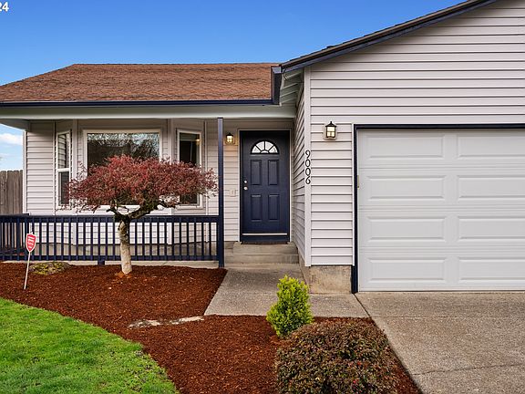 3rd image of 9006 NE 137th Pl