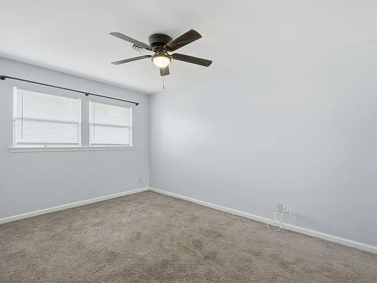 135 Brettonwood Dr #135 — Photo 14