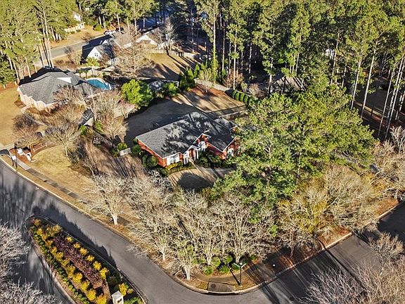 2nd image of 201 Edinburgh Way