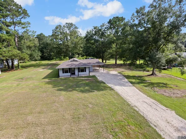 20565 Benton Ln, Livingston, LA 70754
