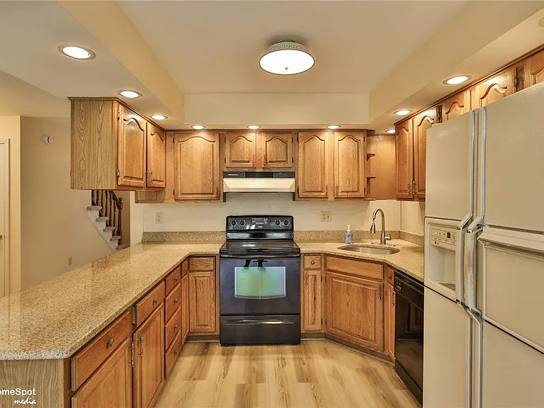 4059 Wedgewood Rd — Photo 17