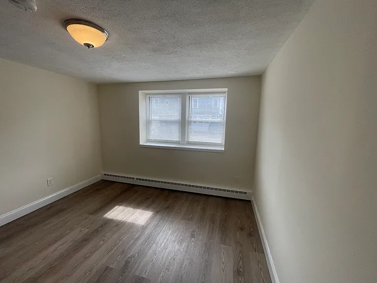 North Beacon St Brighton Apartments — Photo 21