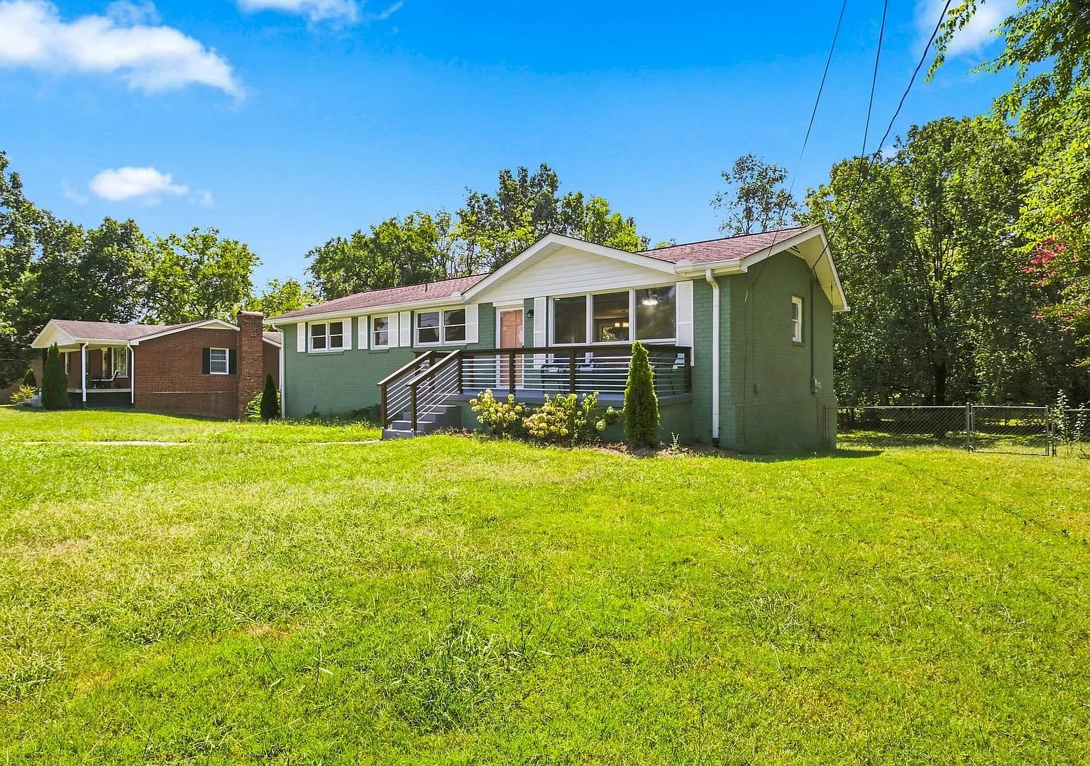 For Lease- Newly Renovated 4 Bed 3 Bath Single Family Home In Lebanon! — Photo 3