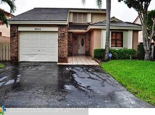 6241 NW 176th Ter, Hialeah, FL 33015