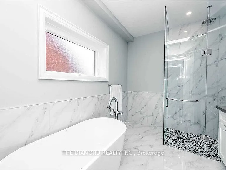 188 Westminster Ave — Photo 7