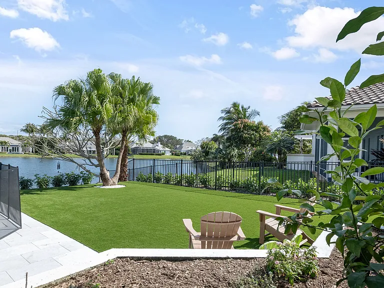 266 Riverway Dr — Photo 30