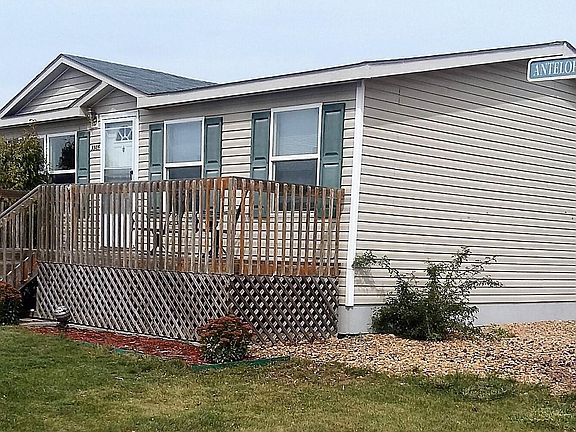 2nd image of 3305 Antelope Way