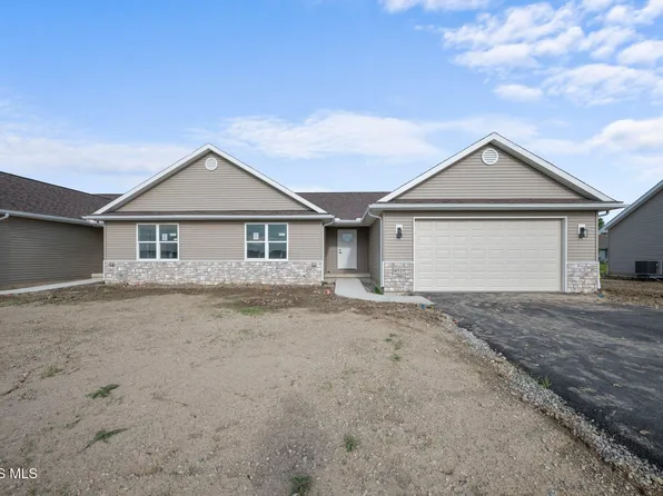 14529 Dexter Falls Rd, Perrysburg, OH 43551