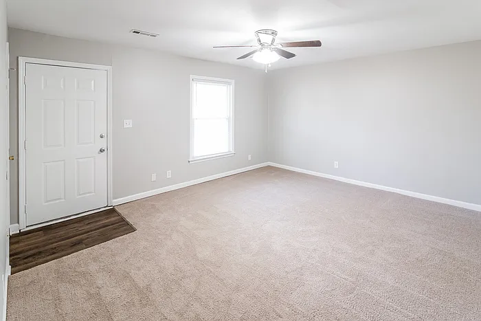 124 Jean Wells Dr — Photo 2