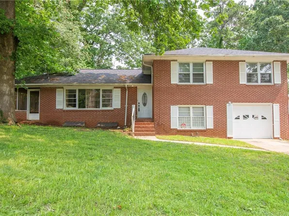 1558 Boulderwoods Dr, Atlanta, GA 30316