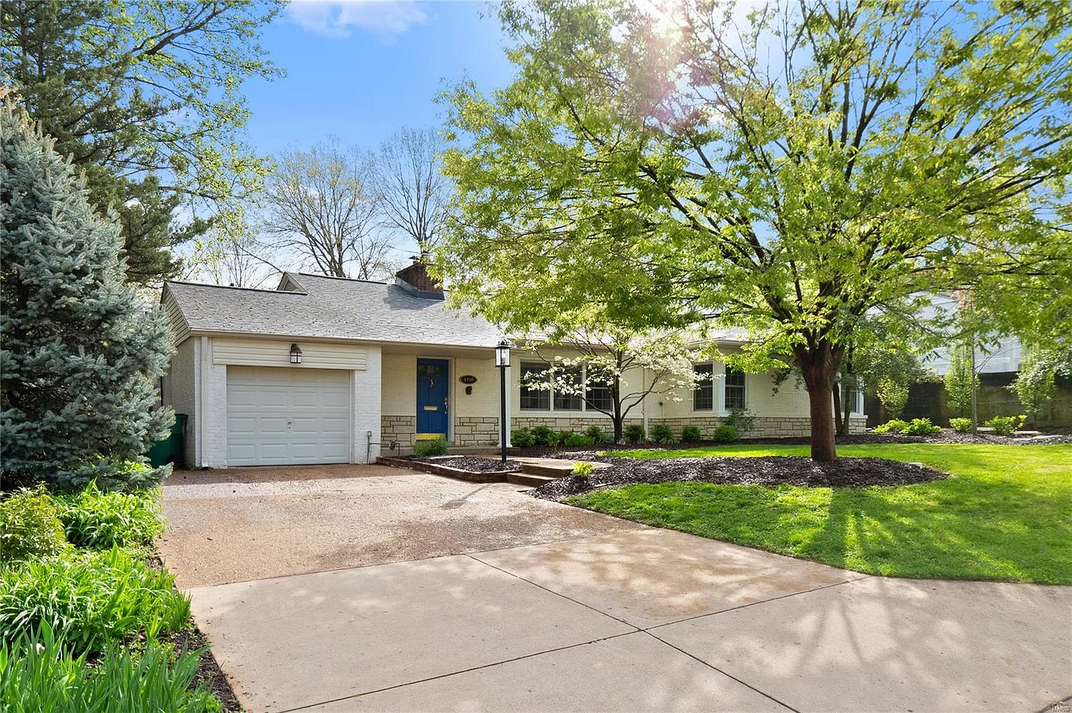 1450 Andrew Dr photo 1