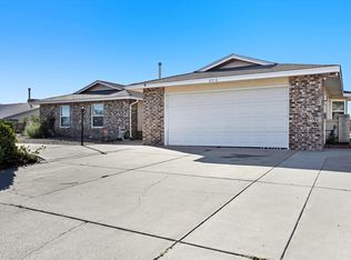 4516 Quartz Dr NE, Rio Rancho, NM 87124