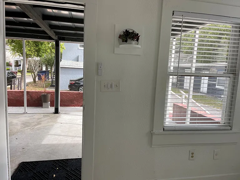 Front entrance to front porch from inside
