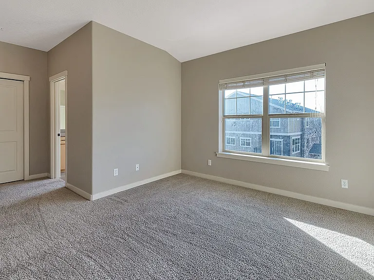 780 NE Adwick Dr — Photo 19