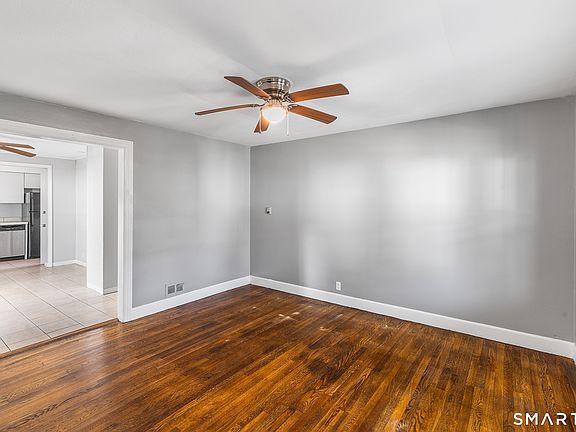 5th image of 160 Hodge Avenue