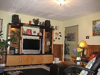 2nd image of 5 Sunset Dr