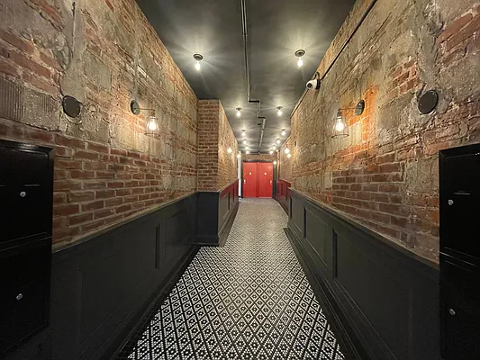 Rented by Urban Choice LLC | media 10