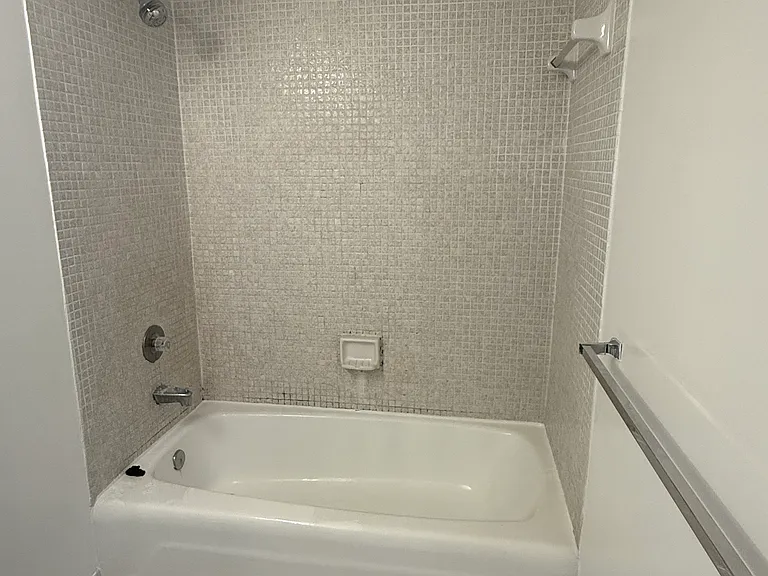 14211 N Kendall Dr #311 — Photo 8