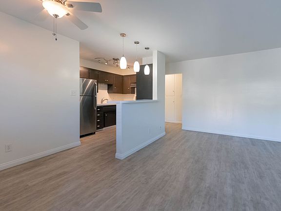 3rd image of 4109-4115 Arizona St