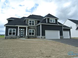 7 Winfield Manor Ct, Perrysburg, OH 43551