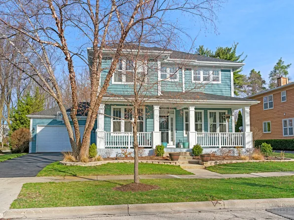 522 Superior St, Vernon Hills, IL 60061