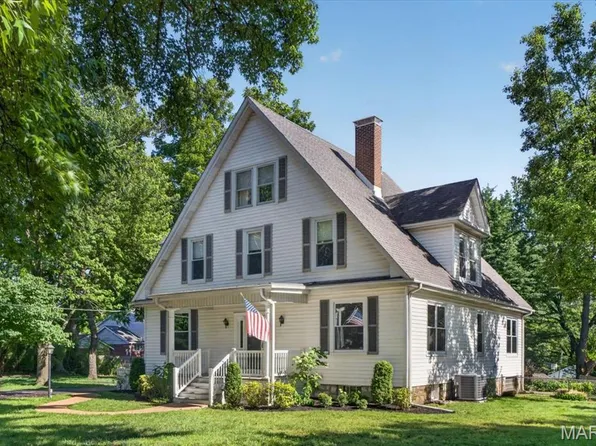 9310 Old Bonhomme Rd, Saint Louis, MO 63132