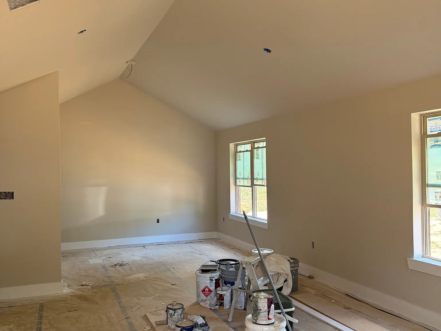 1684 Deanna Rd — Photo 2