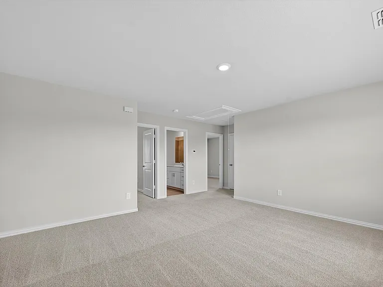 1402 Bridgestone Dr — Photo 13