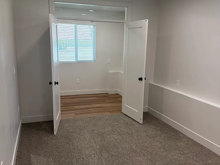 120 N 500 E — Photo 30