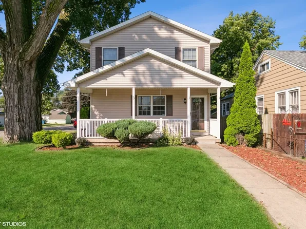 217 N Monroe Ave, Bradley, IL 60915