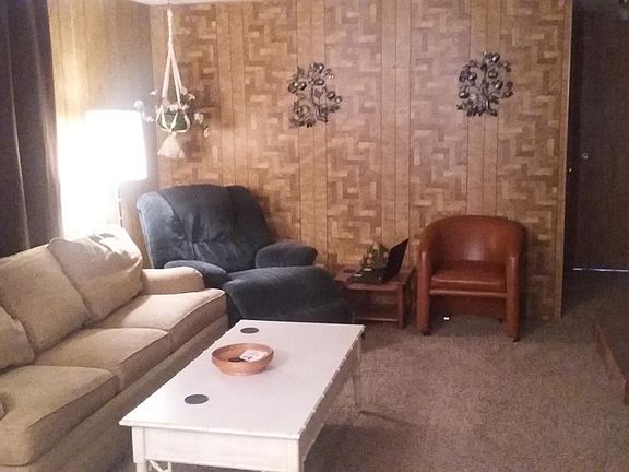 4th image of 1711 River Gardens Dr