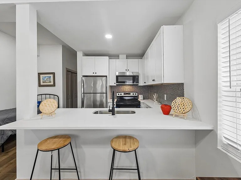 1224 Welch St #2 — Photo 1