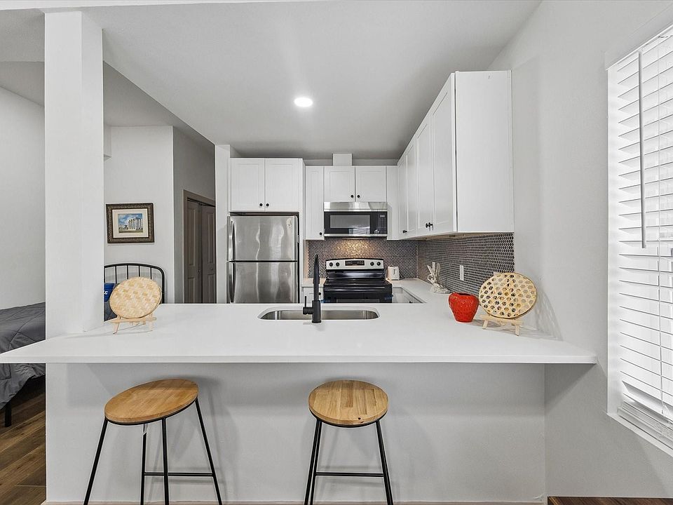 1st image of 1224 Welch St APT 2
