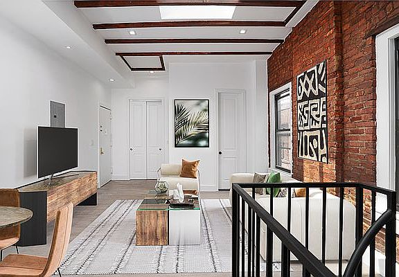 2nd image of 485 Pacific St #D5