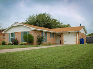 406 Leslie Dr, Noble, OK 73068