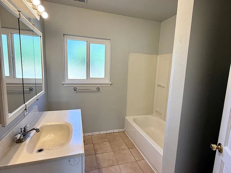 1659 County Rd E — Photo 13