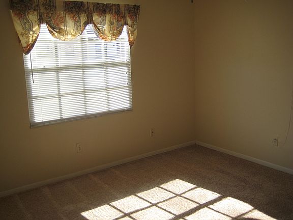 5th image of 9112 Mission Oaks Blvd