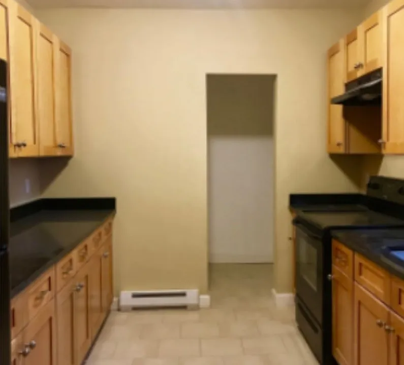 190 Washington St #2L