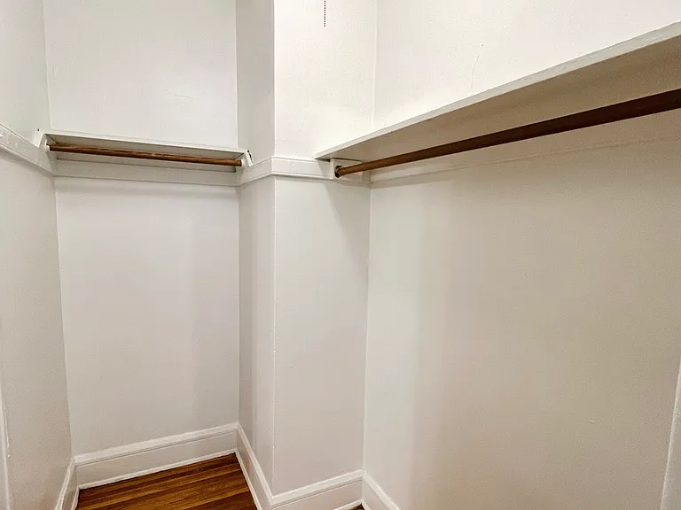 Stevens Square Apartments — Photo 71
