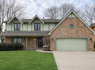 6220 S 100th St, Omaha, NE 68127