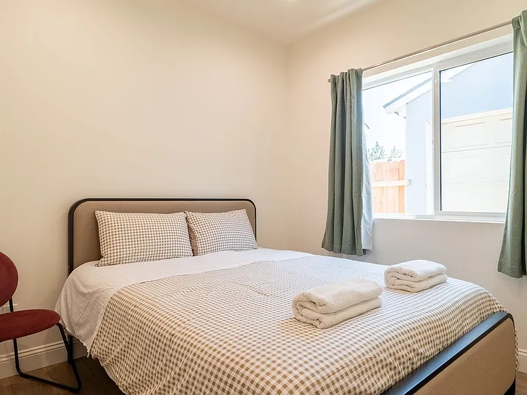 613 W Olive Ave #1 — Photo 30