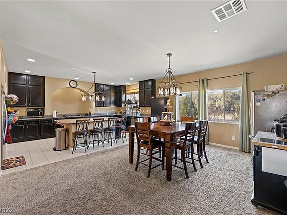 4th image of 9669 Paraiso Springs St