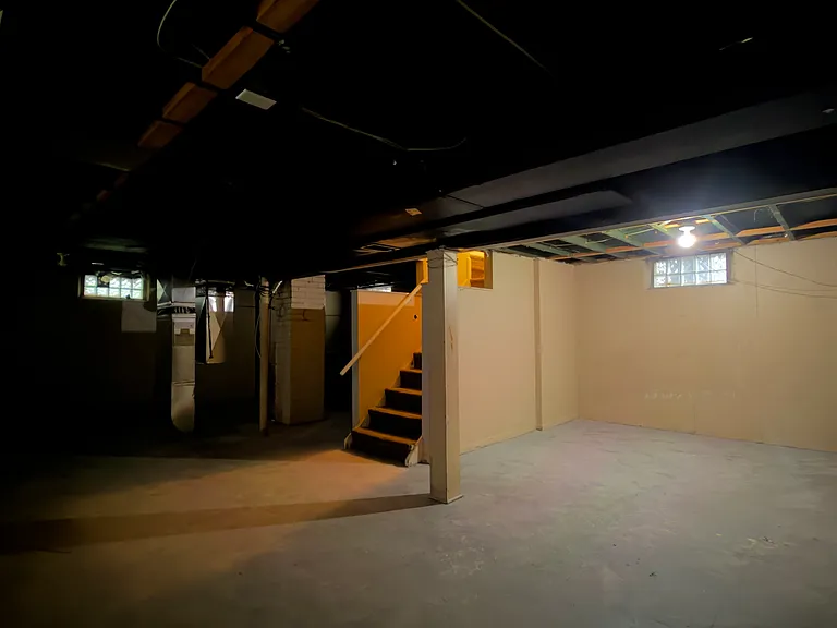 8651 Brace St — Photo 10