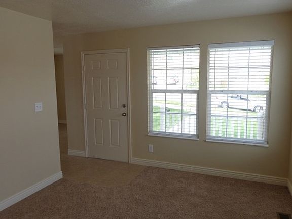 4th image of 7652 N Wyatt Earp Ave