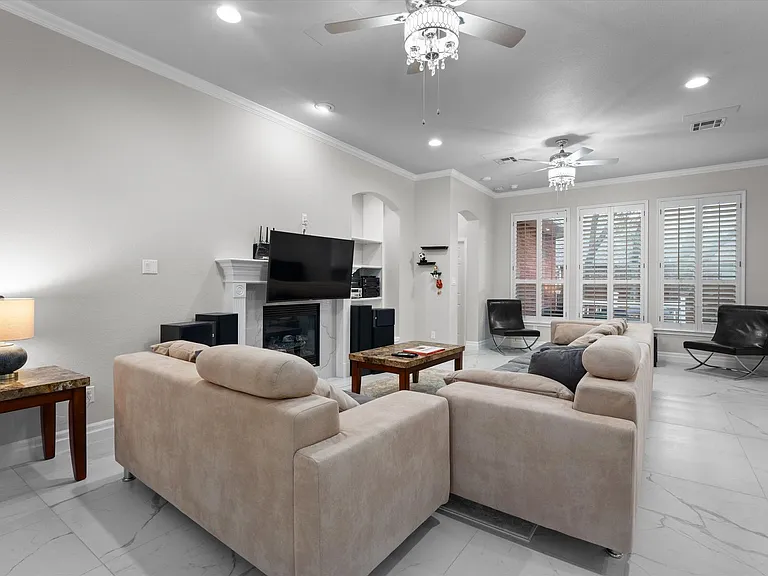1706 Buttercup Creek Blvd — Photo 6