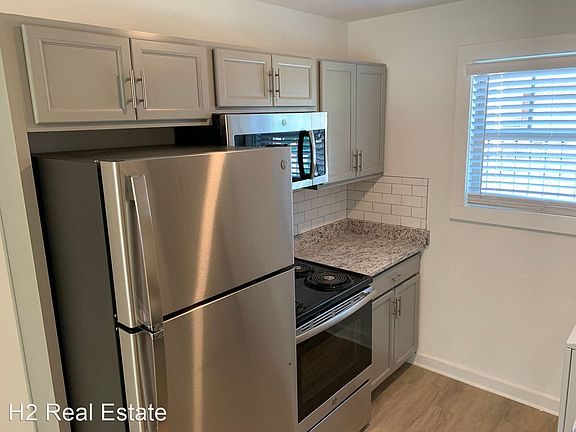 5th image of 1169 14th Ave S Unit 1